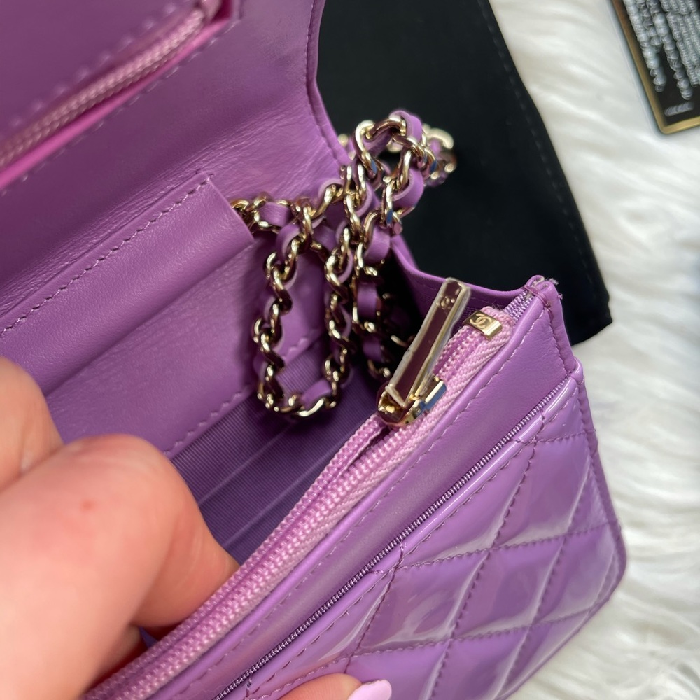 Host pick 🦄 Rare Chanel purple purse leather gold - Picture 7 of 16